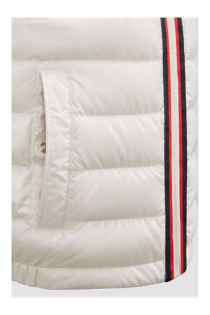 Gilet imbottito in piuma Dorcas con cappuccio MONCLER KIDS | K19541A00062597YX034